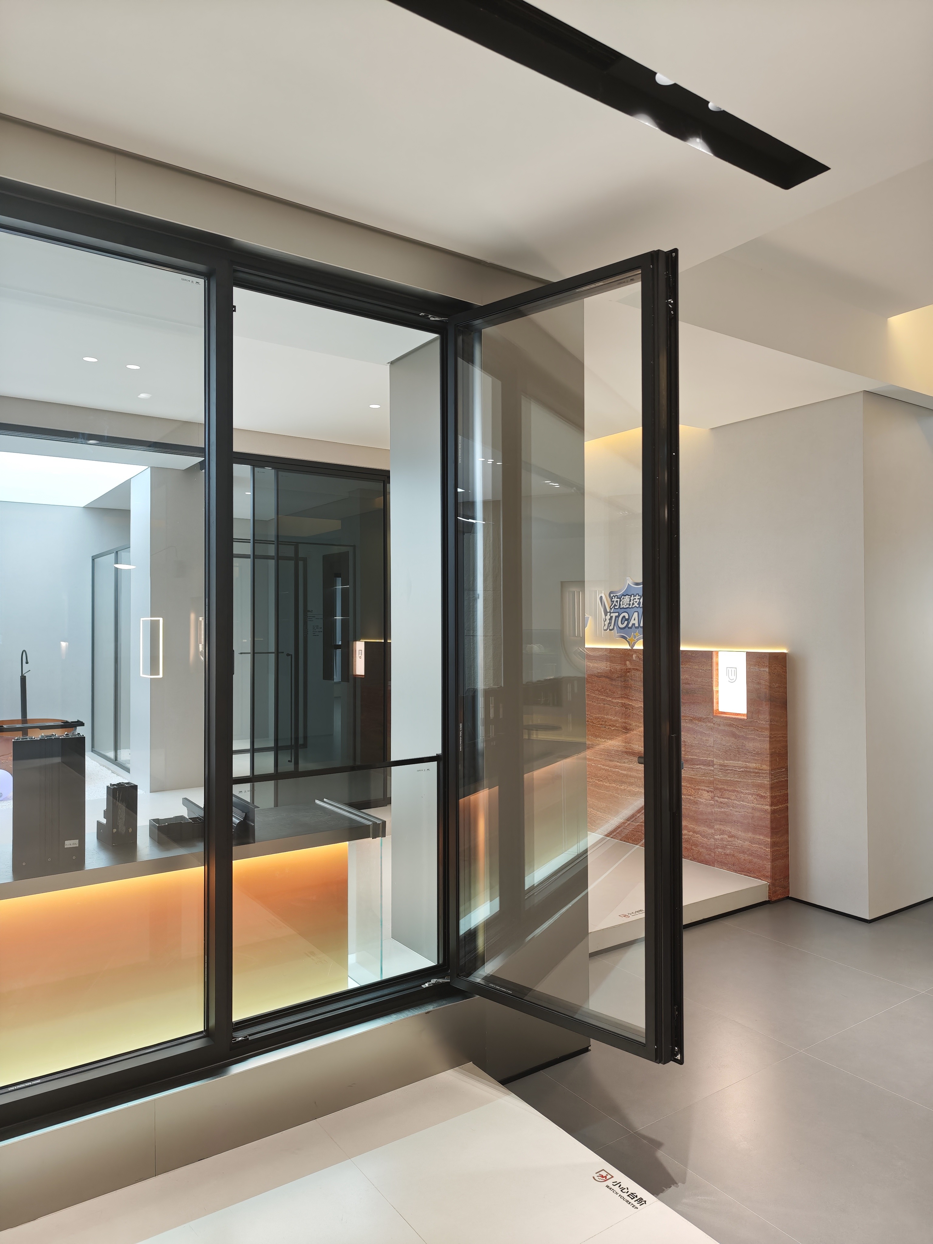 N9 Large Size Tilts & Turn Casement Window