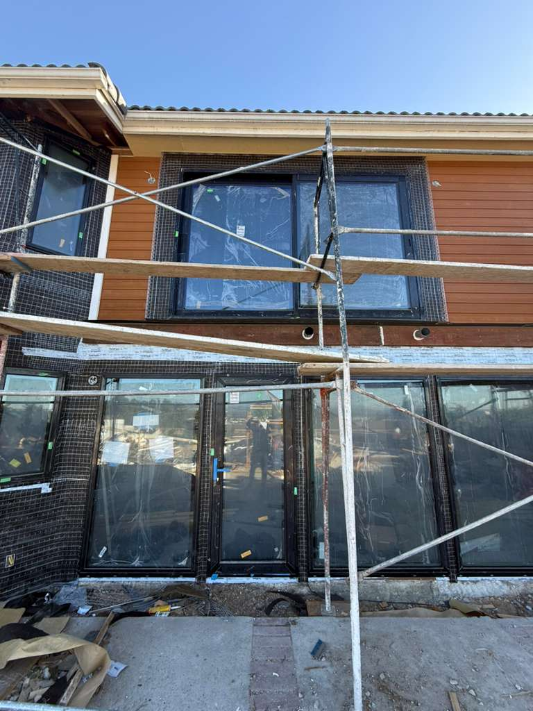 DERCHI Windows and Doors: Elevating a Luxury California Villa