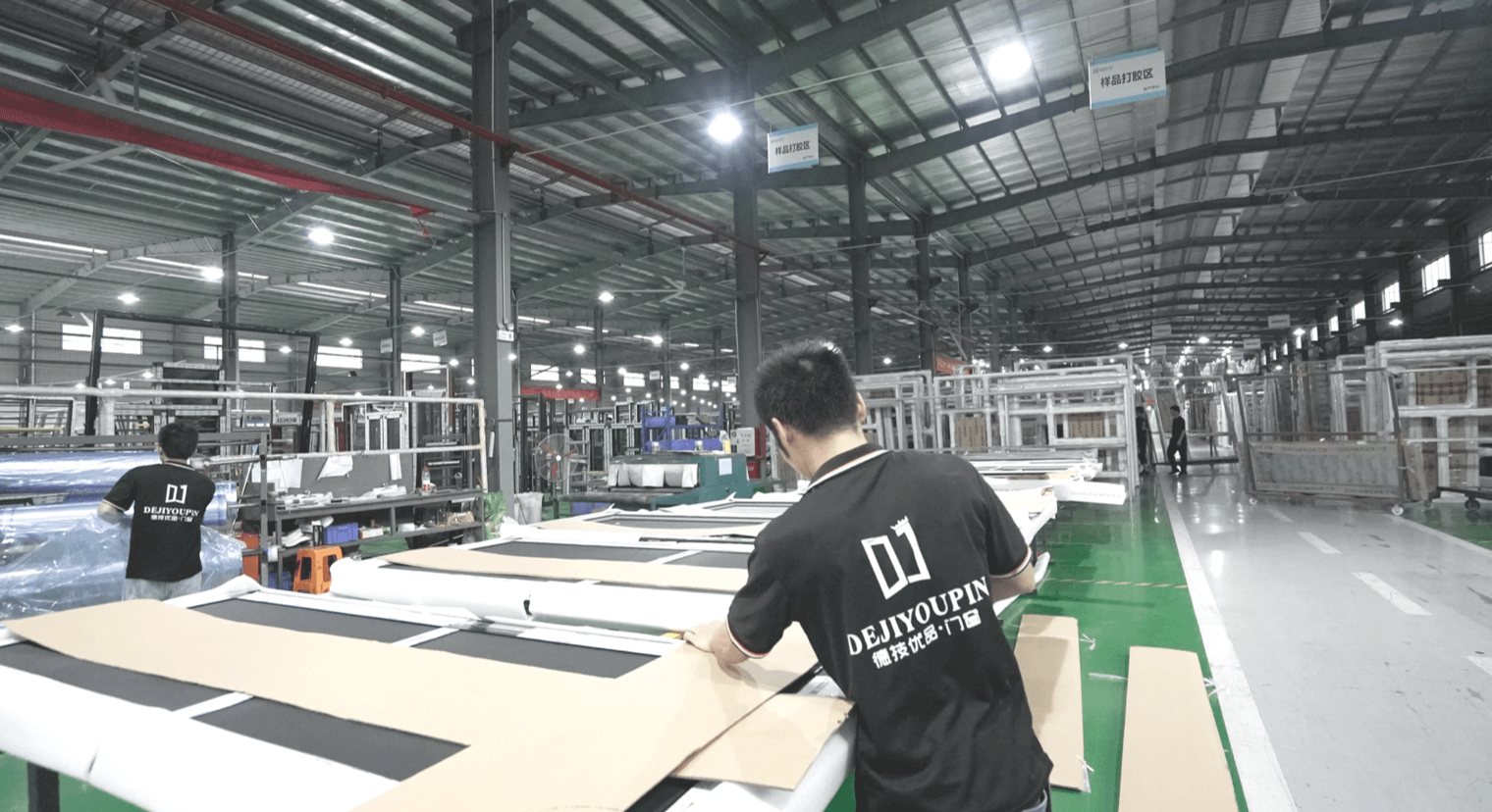 Packaging and Storage in the Aluminum Door Customization Process