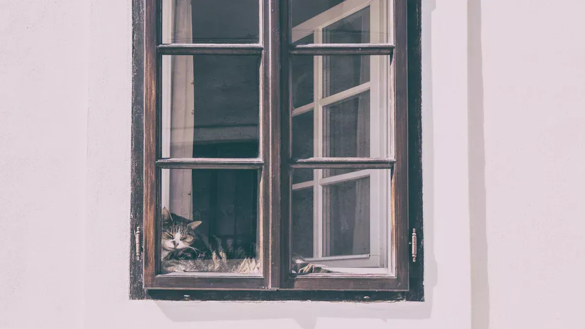 What are the benefits of using small windows?