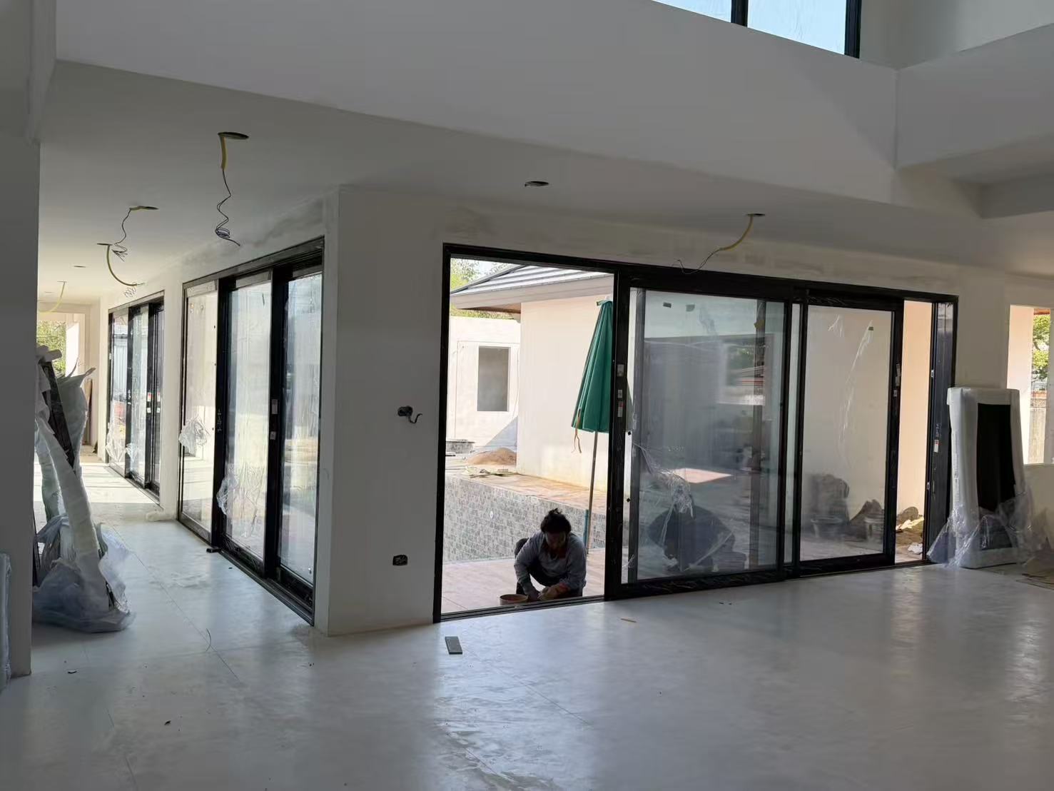 Robust Protection Against Tropical Weather