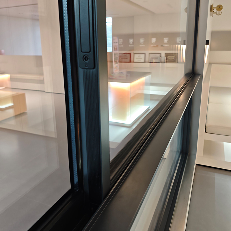 WT-95 Thermal Break Sliding Window