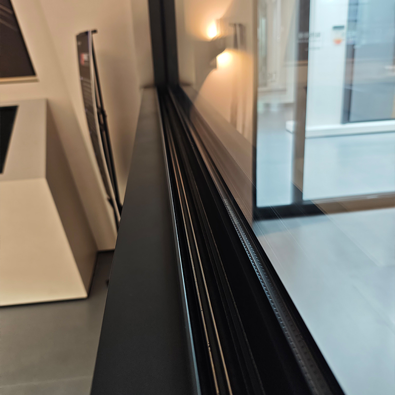 WT-95 Thermal Break Sliding Window