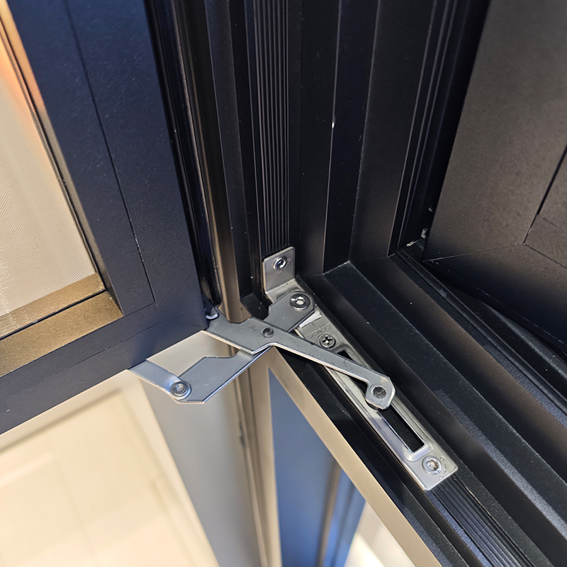WY-118L Aluminum Casement Window
